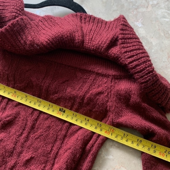 Wayf Ruffle Off The Shoulder Sweater size XS maroon color fall winter - Picture 6 of 9